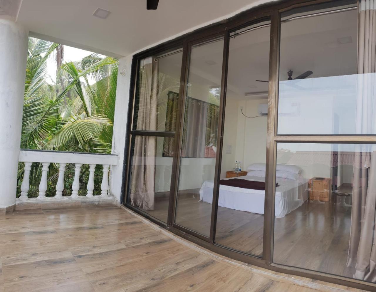 Klub Khavana- The Exclusive Beachfront Resort Vengurla 외부 사진